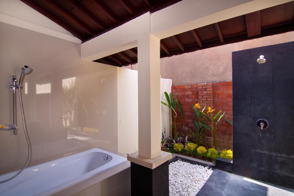 The Awan Villas - Chse Certified Seminyak Buitenkant foto